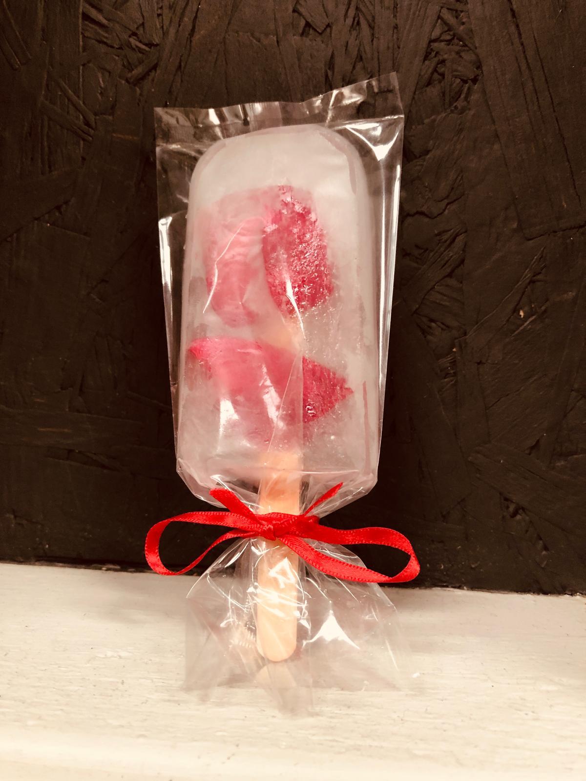 Individually wrapped bespoke lolly ready for VIP delivery